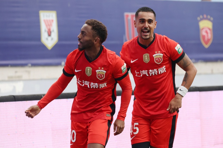 马卡：阿韦洛亚接手皇马后取得如此成绩，要归功于维尼修斯的复苏